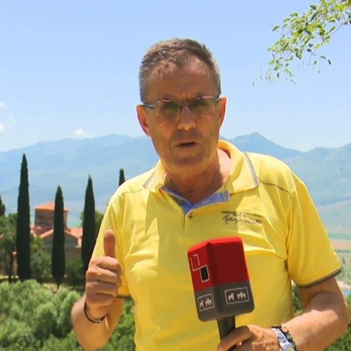 Logo Vere Perpatontas Ston Topo Mas